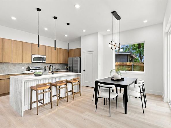 3110  Pennsylvania Avenue , Dallas Texas 75215