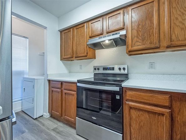709  Lee Street , Mesquite Texas 75149