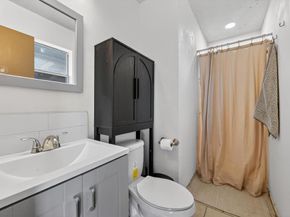 724  Oak Park Drive , Azle Texas 76020