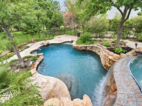 3091  Whispering Oaks Drive , Highland Village Texas 75077
