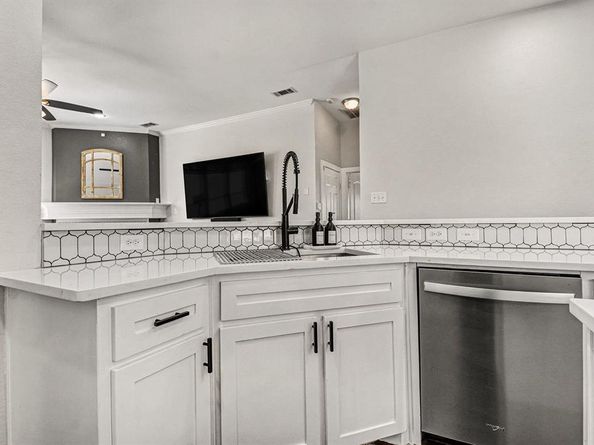 5609  Phoenix Drive , The Colony Texas 75056