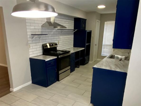 1039  Oak Meadow Lane , DeSoto Texas 75115