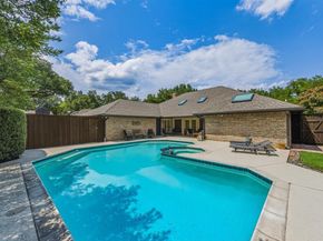 6306  Oakleaf Road , Dallas Texas 75248