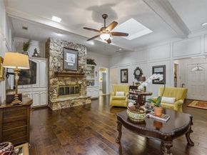 6306  Oakleaf Road , Dallas Texas 75248