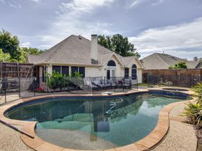 10115  Andre Drive , Irving Texas 75063
