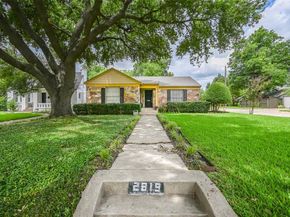 2819  Maple Springs Boulevard , Dallas Texas 75235
