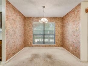 2014  Willoughby Lane  4612, Arlington Texas 76011