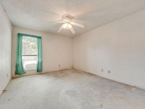 2014  Willoughby Lane  4612, Arlington Texas 76011