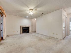 2014  Willoughby Lane  4612, Arlington Texas 76011