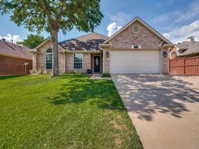 2514  Meadowview Drive , Corinth Texas 76210