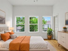 2218  Bombay Avenue , Dallas Texas 75235