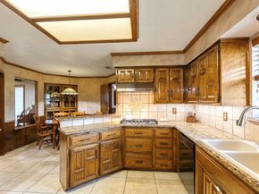1222  Stonewall Street , Garland Texas 75043