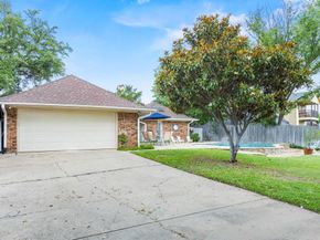 1222  Stonewall Street , Garland Texas 75043
