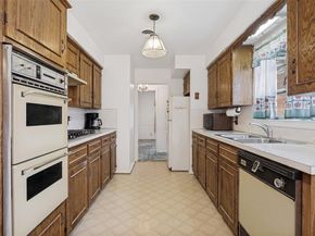 422 W Daugherty Drive , Garland Texas 75041