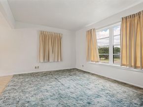 422 W Daugherty Drive , Garland Texas 75041