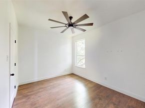 1301  Compton Street , Dallas Texas 75203