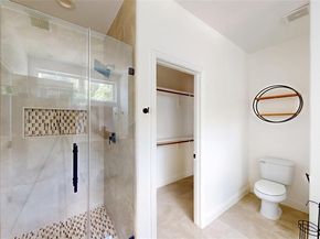1301  Compton Street , Dallas Texas 75203