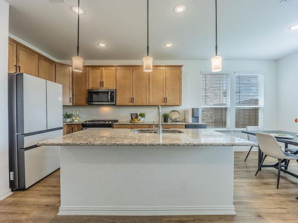 2774  Henson Lane , Garland Texas 75040