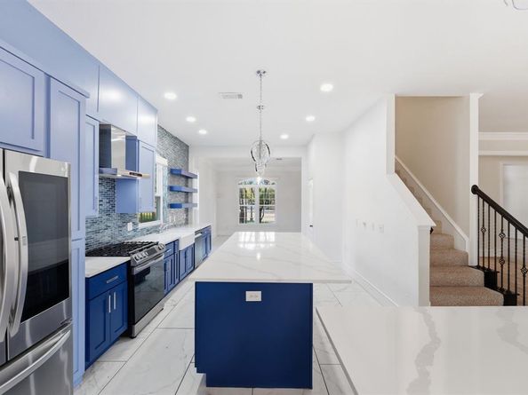 2533  Green Oak Drive , Carrollton Texas 75010