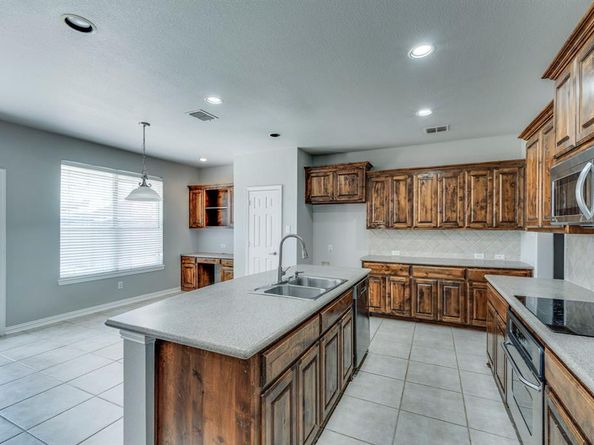 3003  Oak Briar Lane , Grand Prairie Texas 75052