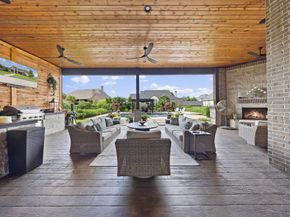 317  Knights Trail , Heath Texas 75032