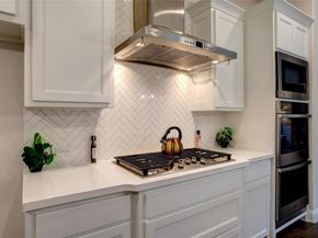 6753  Verandah Way , Irving Texas 75039