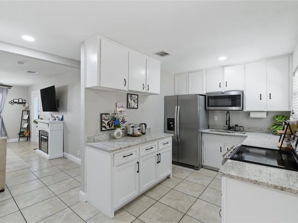 2332  Felder Lane , Fort Worth Texas 76112