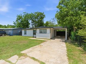 2332  Felder Lane , Fort Worth Texas 76112