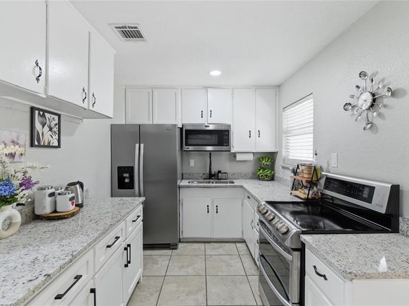 2332  Felder Lane , Fort Worth Texas 76112