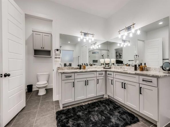2015 S Ewing Avenue , Dallas Texas 75216