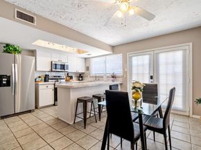 14 W Townhouse Lane  34, Grand Prairie Texas 75052