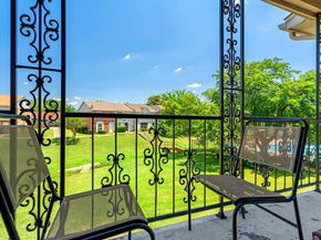 14 W Townhouse Lane  34, Grand Prairie Texas 75052