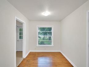 207 N Lyndalyn Avenue , DeSoto Texas 75115