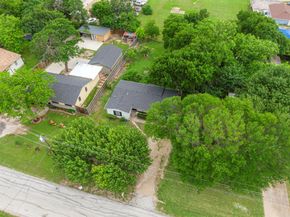 207 N Lyndalyn Avenue , DeSoto Texas 75115