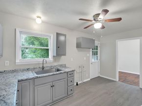 207 N Lyndalyn Avenue , DeSoto Texas 75115