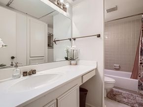 511  Towne House Lane , Richardson Texas 75081