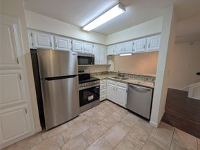 5200  Martel Avenue  11N, Dallas Texas 75206
