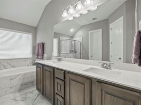 2532  Governors Boulevard , Heath Texas 75126