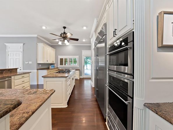 3109  Shadow Drive W, Arlington Texas 76006