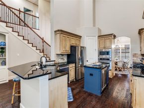 2242  Forest Hollow Park , Dallas Texas 75228