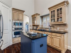 2242  Forest Hollow Park , Dallas Texas 75228