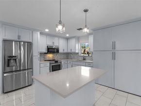 806  Longbeach Drive , Garland Texas 75043