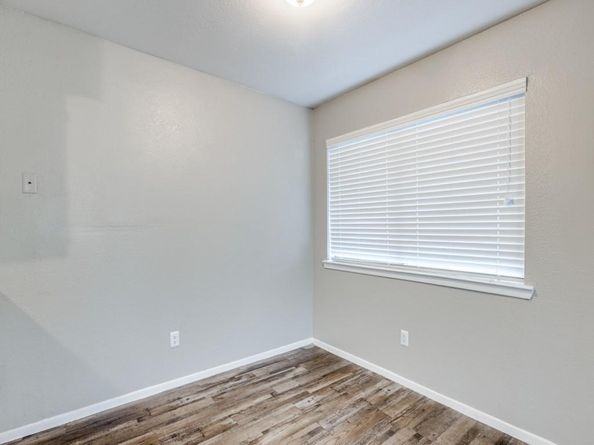 1122  Millview Drive  1703, Arlington Texas 76012