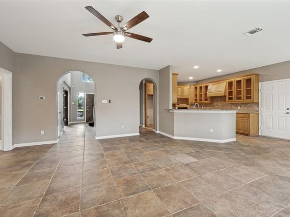 1302  Charlotte Way , Carrollton Texas 75007