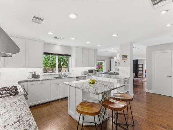 6160  Spring Valley Road , Dallas Texas 75254