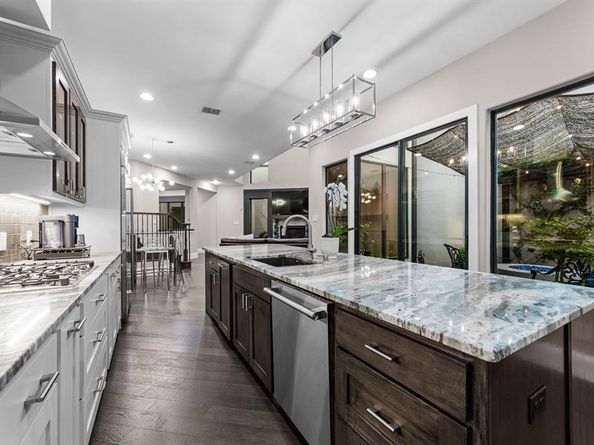 5606  La Foy Boulevard , Dallas Texas 75209