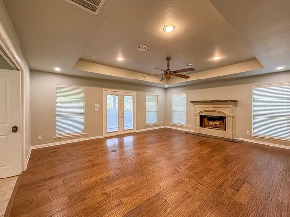 2721 E Wentwood Drive , Carrollton Texas 75007