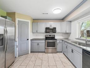 2579  Mossglen Drive , Dallas Texas 75227