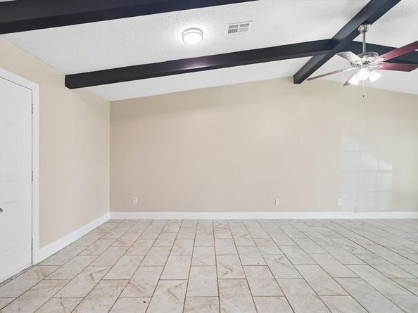 2579  Mossglen Drive , Dallas Texas 75227