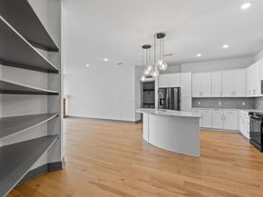 2700  Old Denton Road  2204, Carrollton Texas 75007